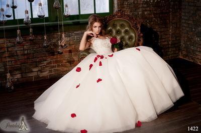 Весільна сукня Pentelei 1422