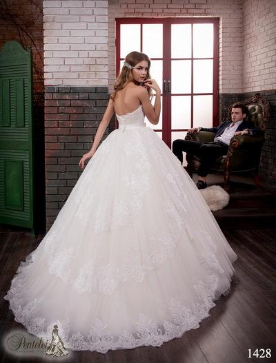 Весільна сукня Pentelei 1428