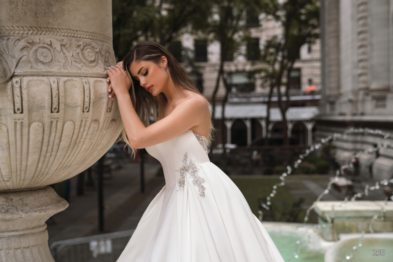 Свадебное платье Ema Bride 250